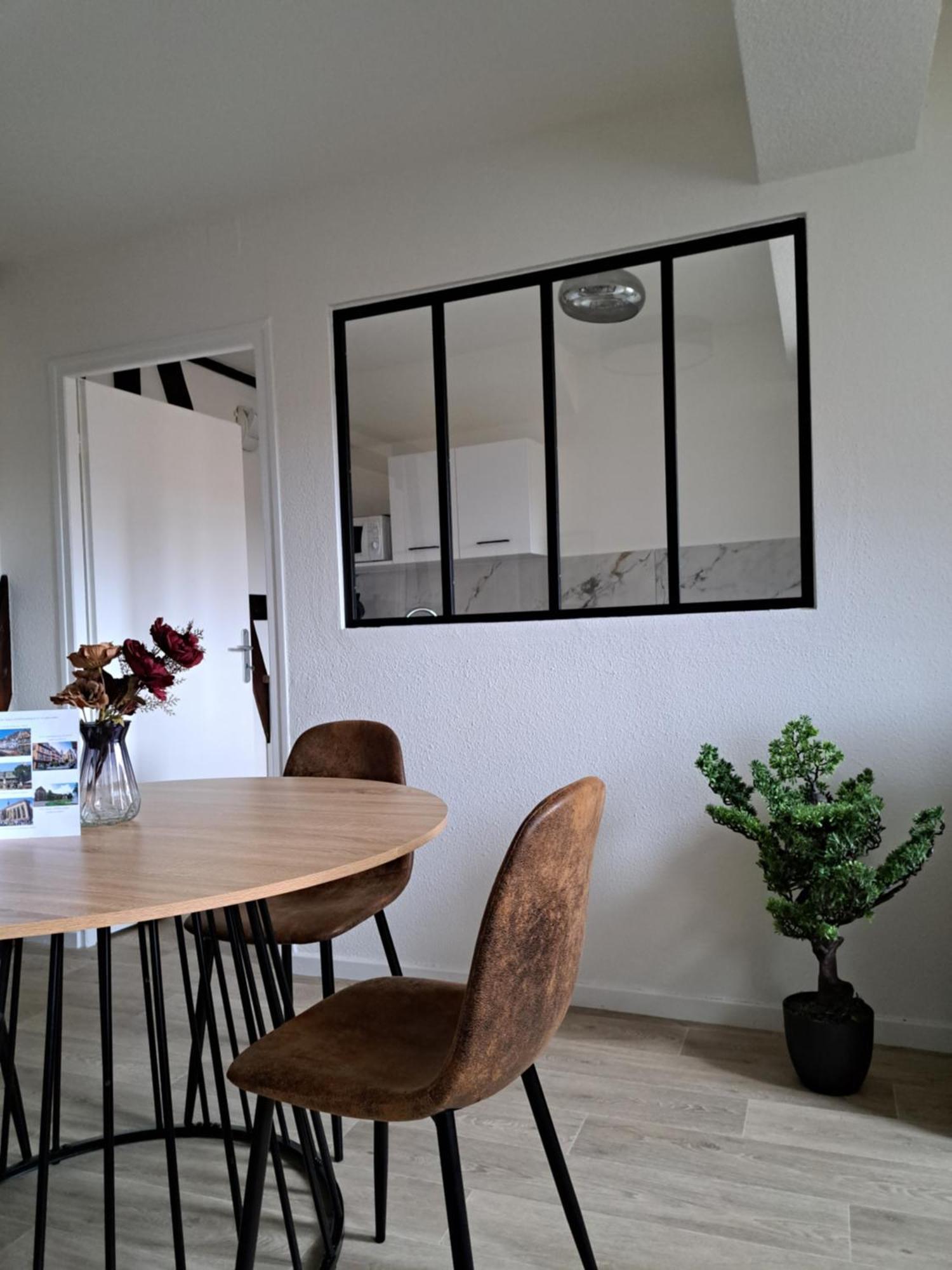 Appartement Centre Historique Avec Parking Inclus Colmar Exterior foto